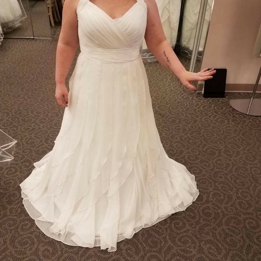 Size 16W Galina Woman wedding dress